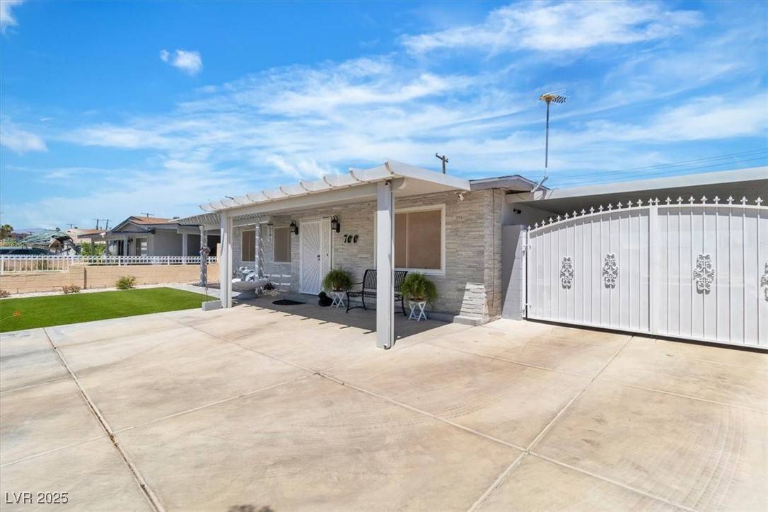 Las Vegas, NV 89107,700 Brush ST
