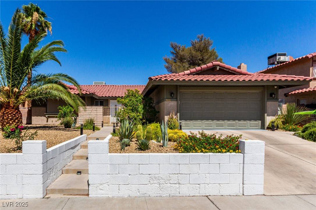 3826 Edmond ST, Las Vegas, NV 89103