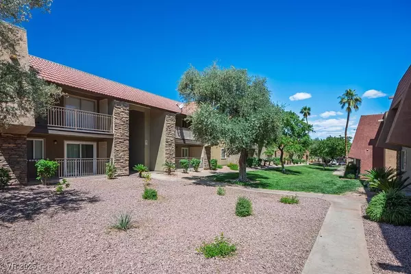 Las Vegas, NV 89103,4980 Indian River DR #447