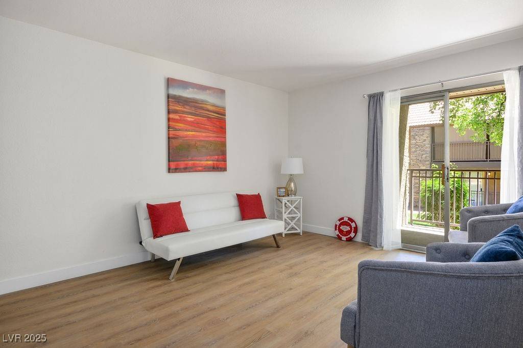 Las Vegas, NV 89103,4980 Indian River DR #447