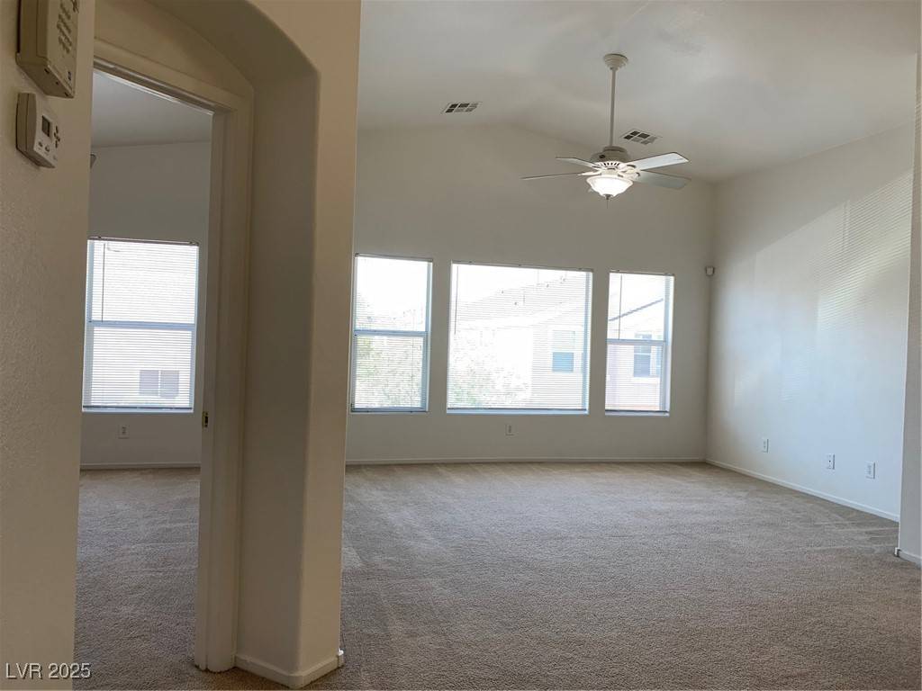 Las Vegas, NV 89122,6546 OZZIE HARRIET AVE #101