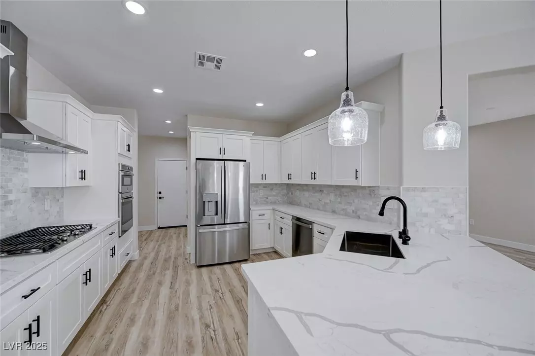 Henderson, NV 89052,2116 Cumberland Hill DR