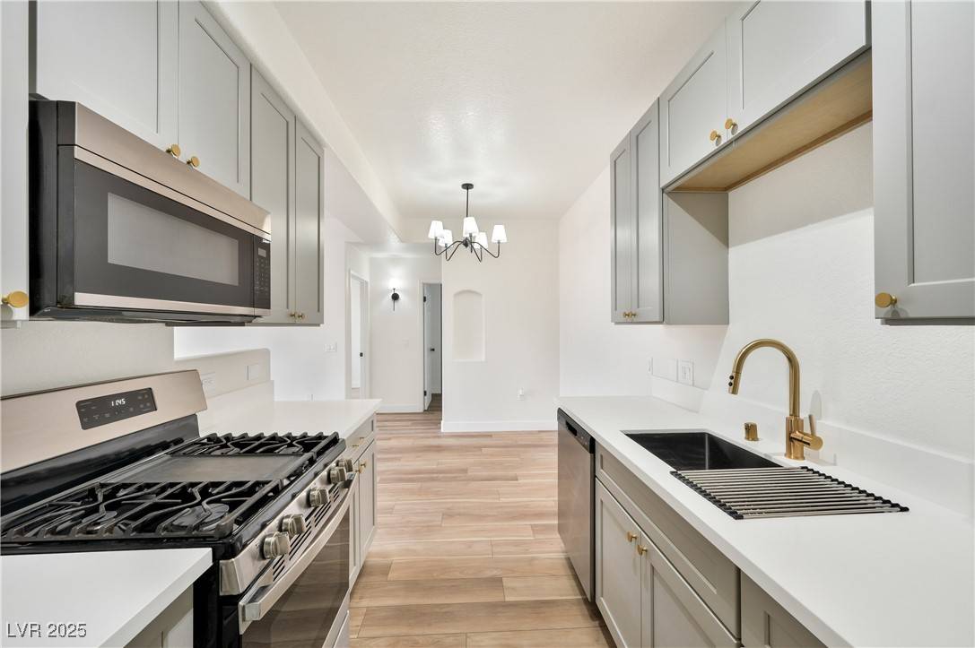 3318 N Decatur BLVD #1107, Las Vegas, NV 89130