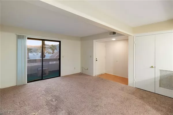 Laughlin, NV 89029,3740 Desert Marina DR #7