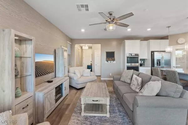 Las Vegas, NV 89138,714 Rogue Wave ST