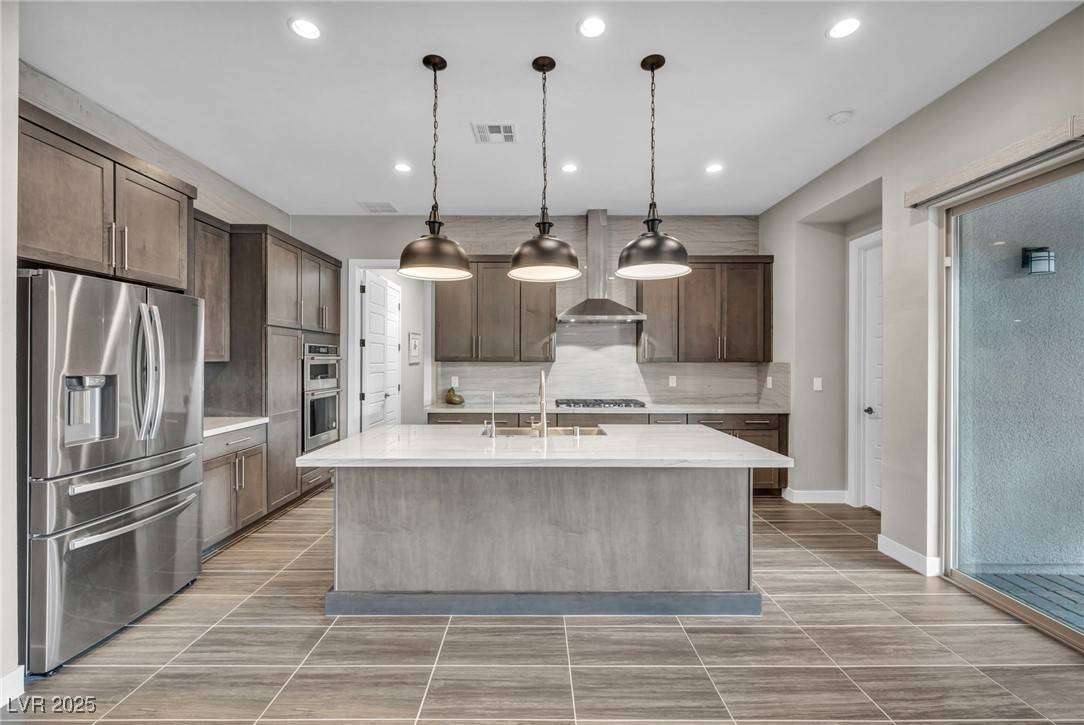 Las Vegas, NV 89148,6865 Steel Mist ST
