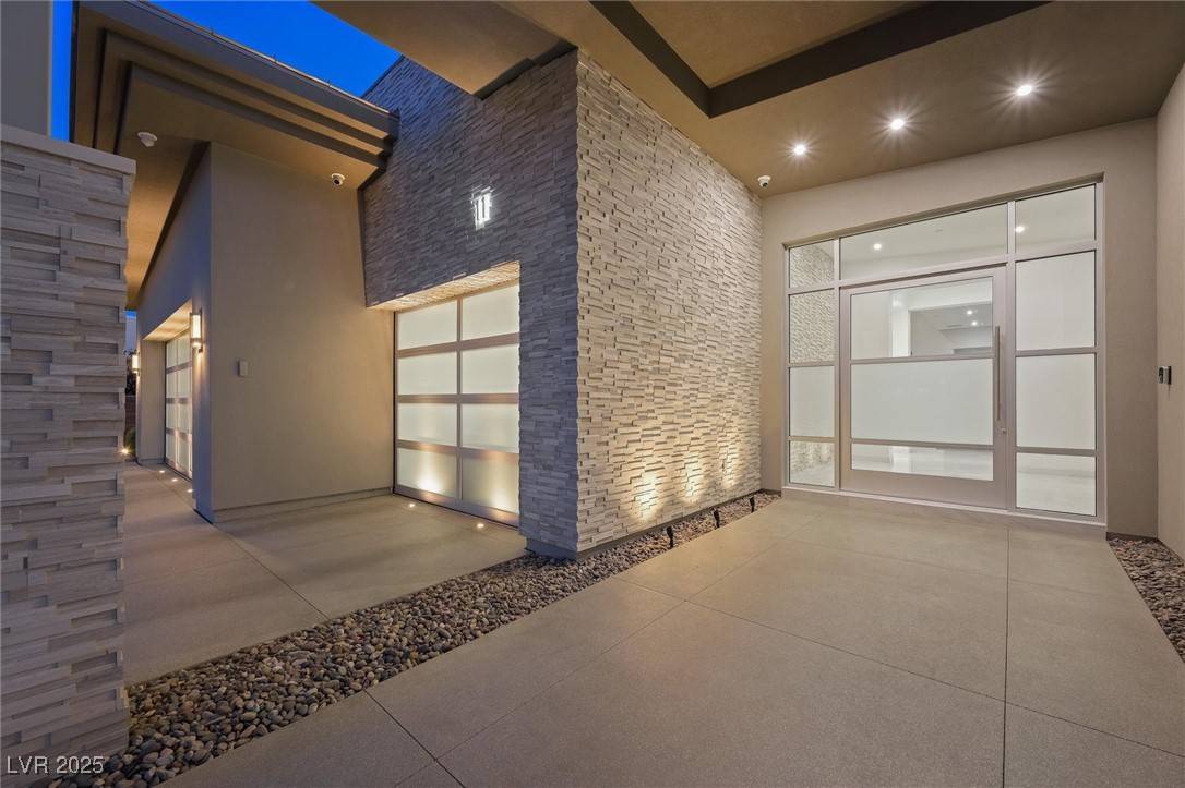 Las Vegas, NV 89135,11 Hawkeye LN