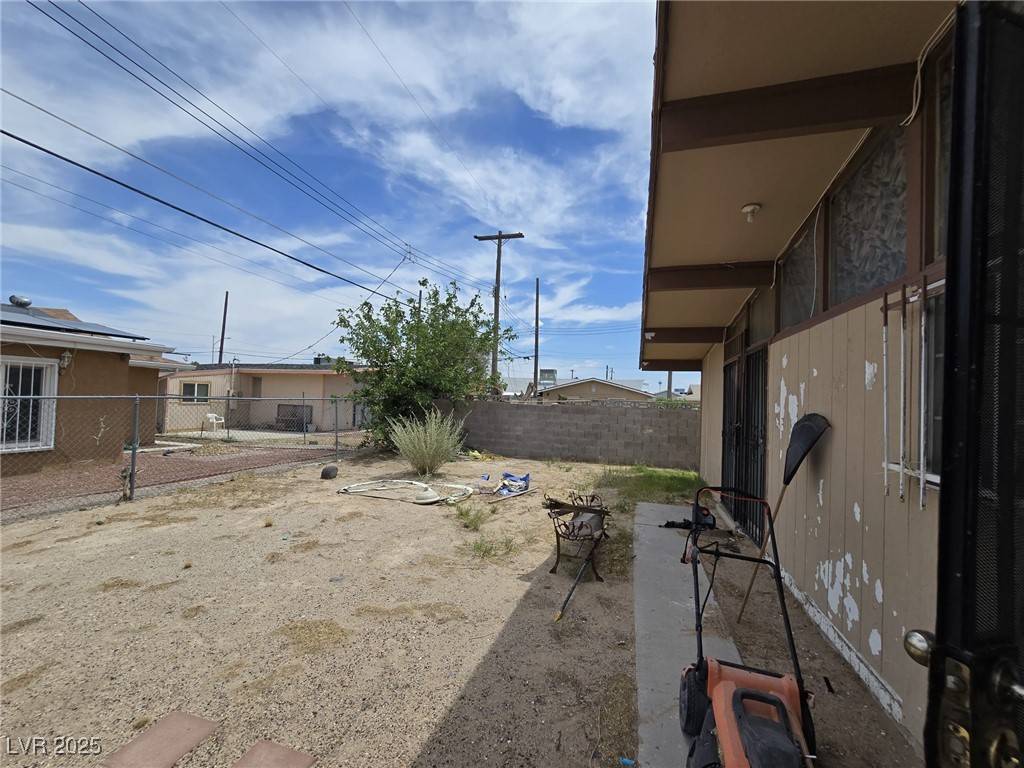 North Las Vegas, NV 89030,2212 Revere ST