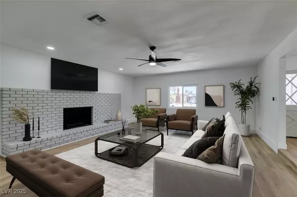 Las Vegas, NV 89107,212 View DR