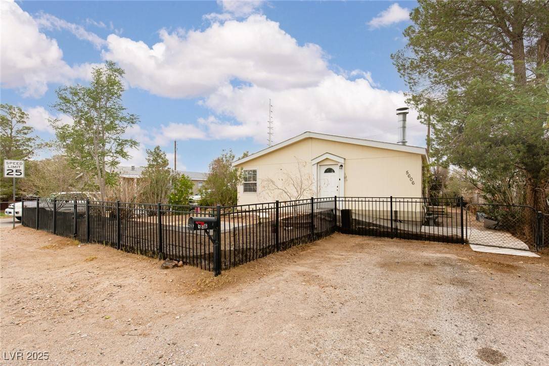 5606 E Carey AVE, Las Vegas, NV 89156