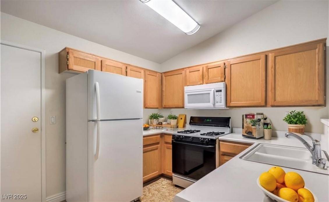Las Vegas, NV 89129,9713 Tiaquinn AVE #101