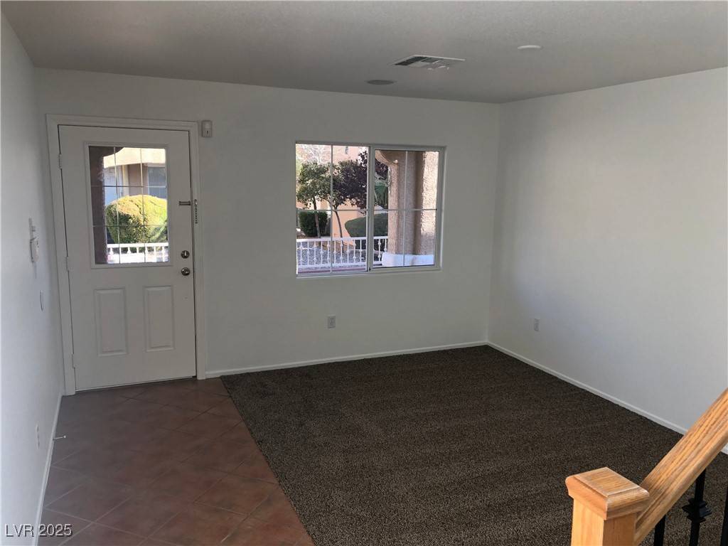 Las Vegas, NV 89129,10427 Zane Grey CT