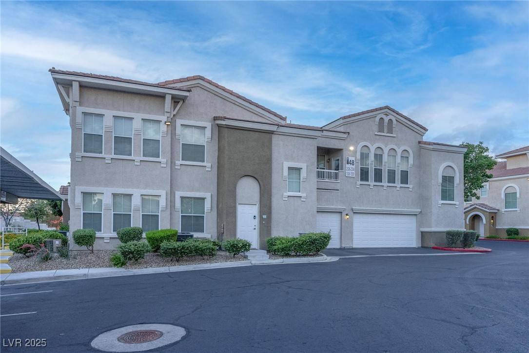 10001 Peace WAY #2334, Las Vegas, NV 89147