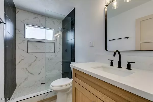 Henderson, NV 89015,148 Fir ST