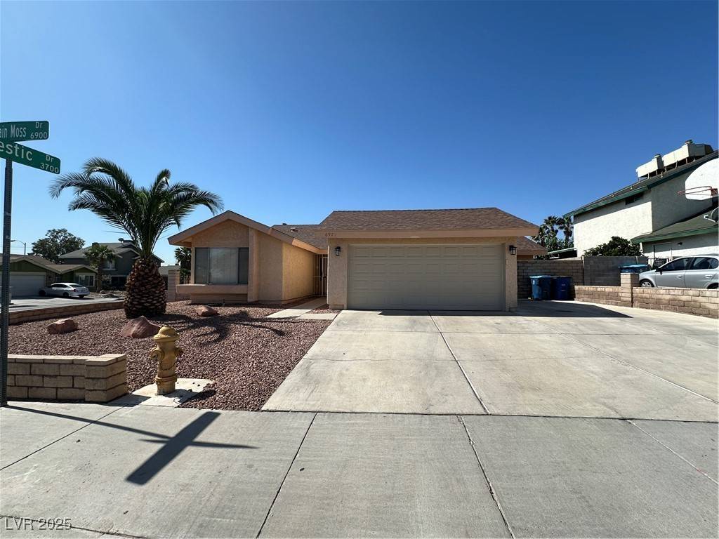 6929 Mountain Moss DR, Las Vegas, NV 89147