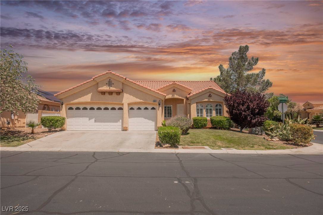 3882 Genoa DR, Las Vegas, NV 89141