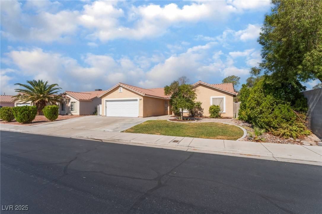 North Las Vegas, NV 89031,5243 Edna Crane AVE