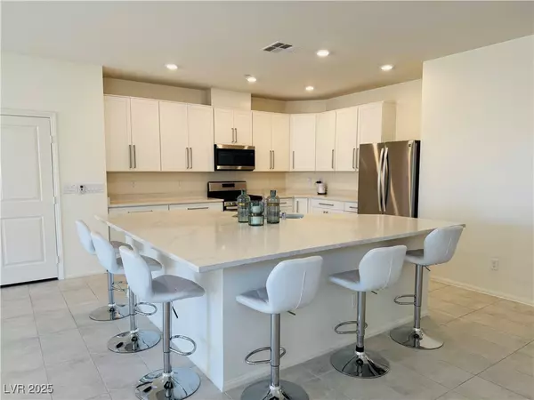 Henderson, NV 89044,2910 Ventana Ridge
