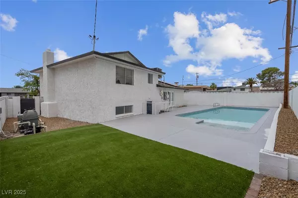 Las Vegas, NV 89107,6340 Factor AVE