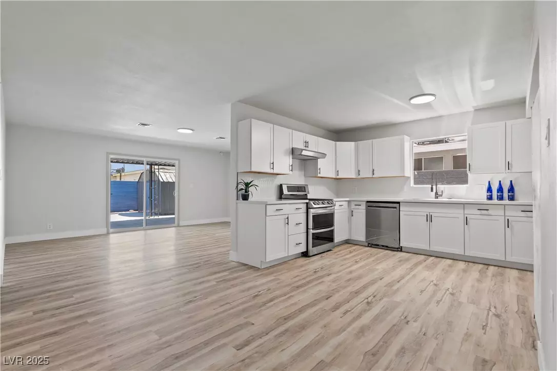 Las Vegas, NV 89107,6229 Cromwell AVE