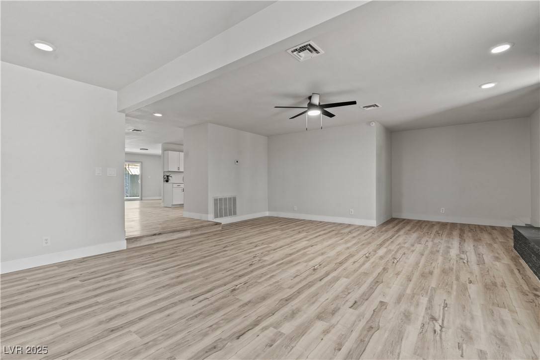 Las Vegas, NV 89107,6229 Cromwell AVE