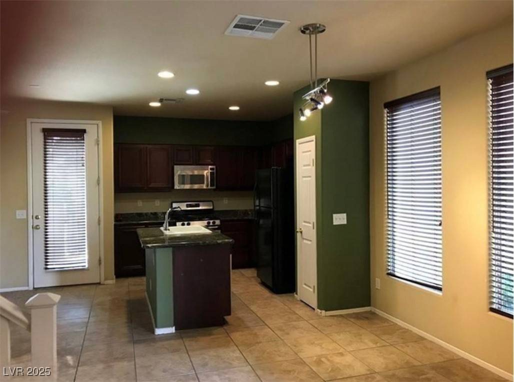 Las Vegas, NV 89147,8177 SAILOR POINT AVE