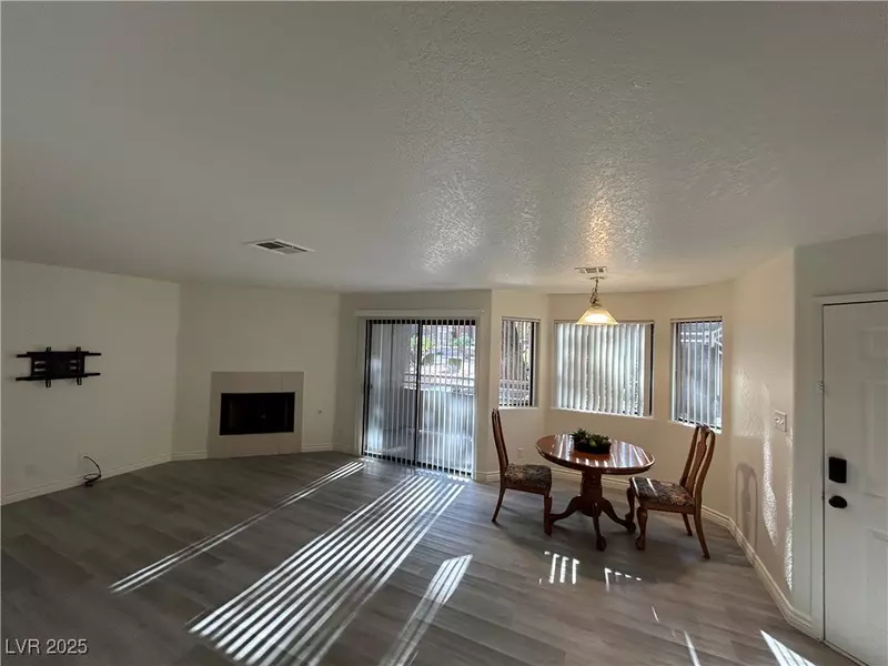 5044 S Rainbow BLVD #106, Las Vegas, NV 89118