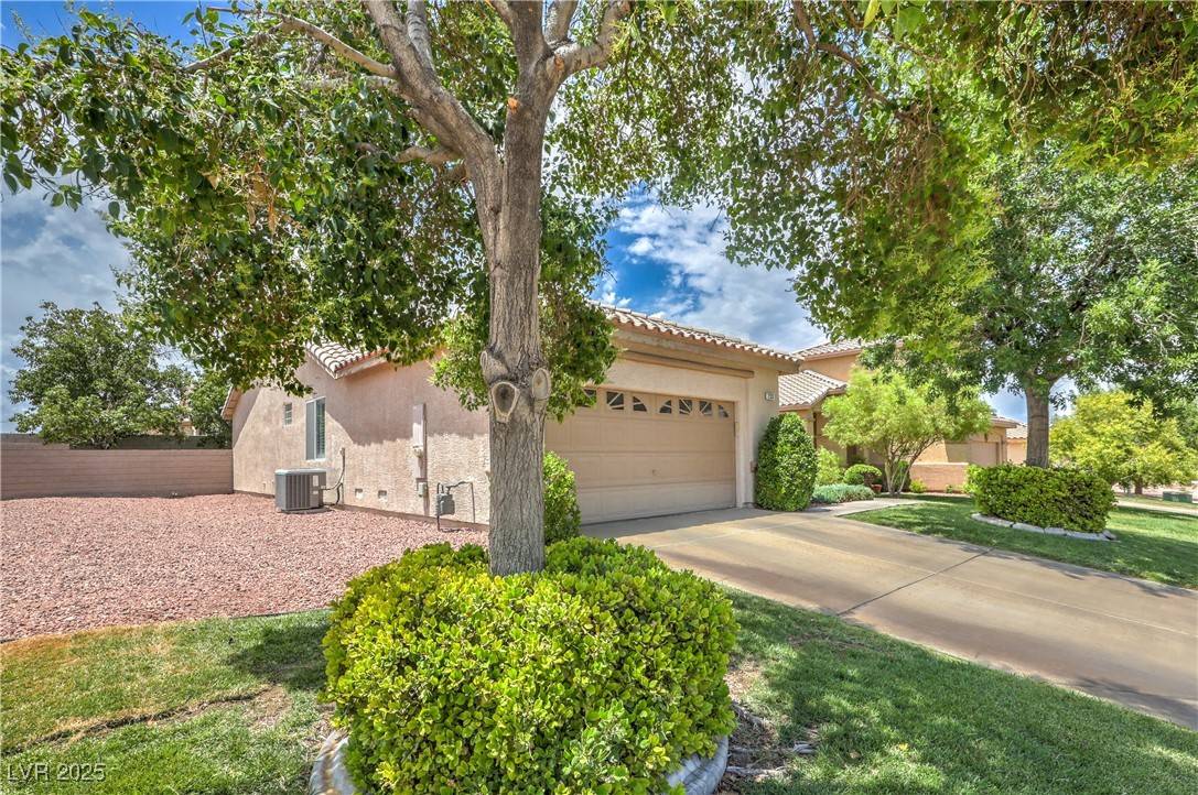 Henderson, NV 89074,233 Ventana Heights ST