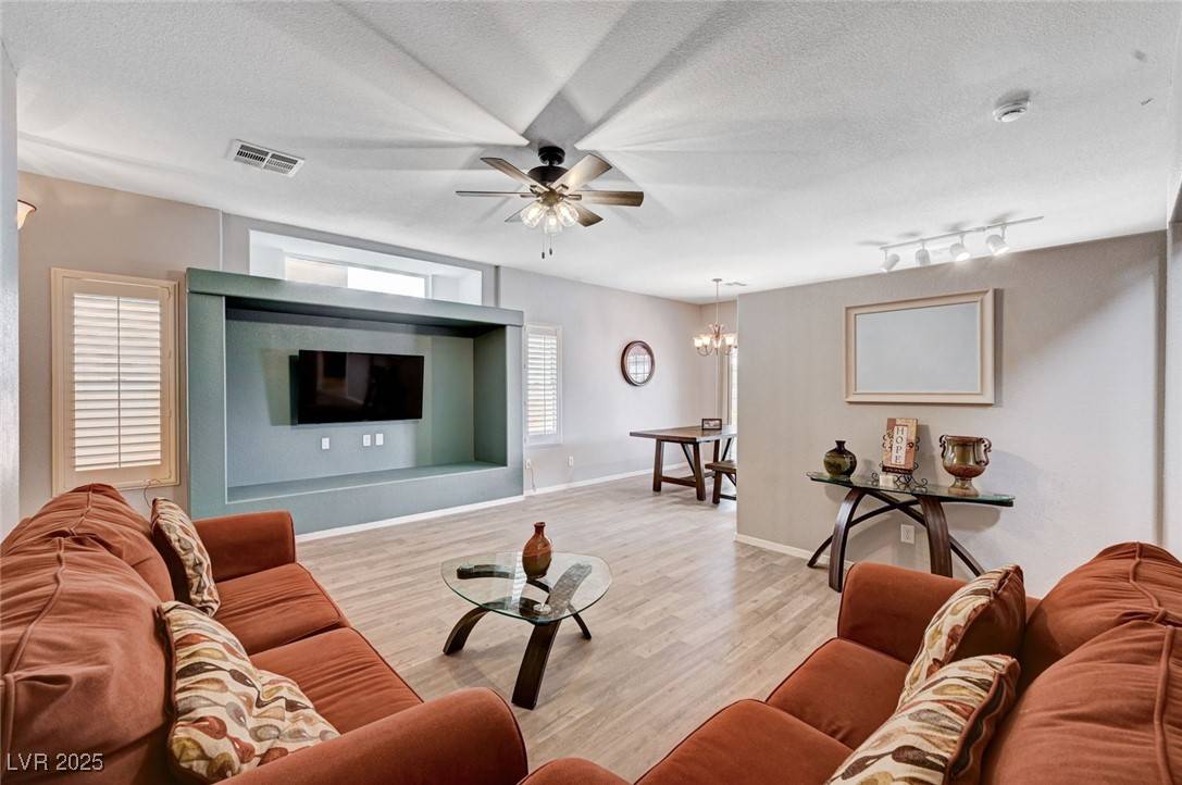 North Las Vegas, NV 89031,6059 Black Gold ST