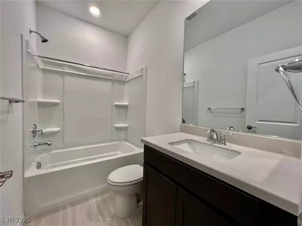 Las Vegas, NV 89113,8003 Adelaide Hills ST