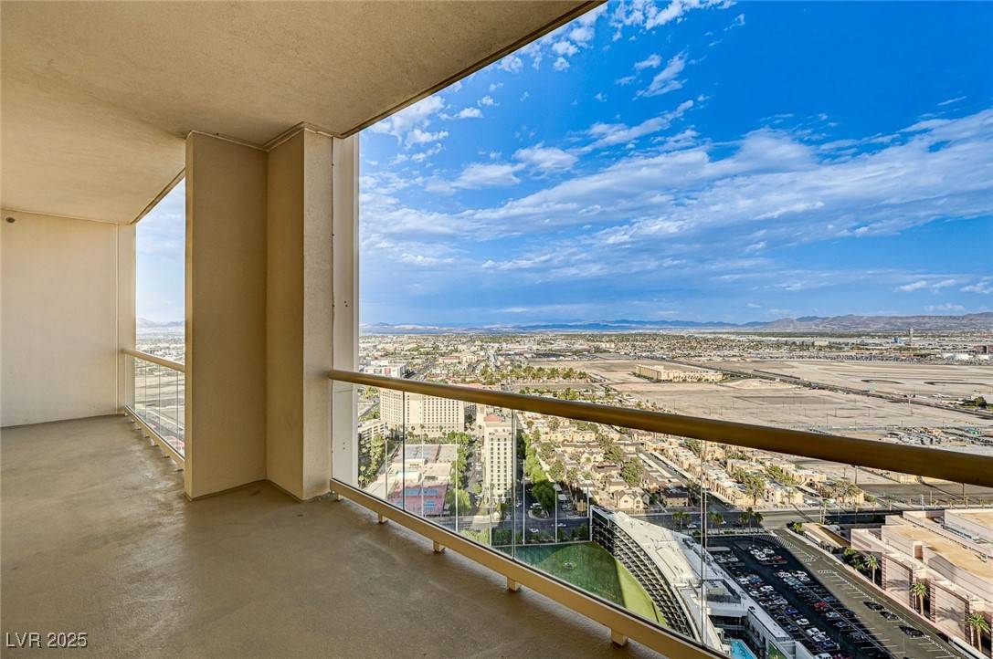 Las Vegas, NV 89109,135 E Harmon AVE #3514