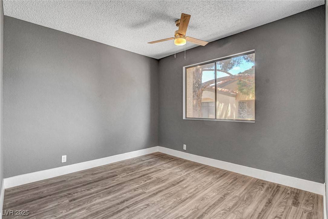 Las Vegas, NV 89128,3151 Soaring Gulls DR #2055