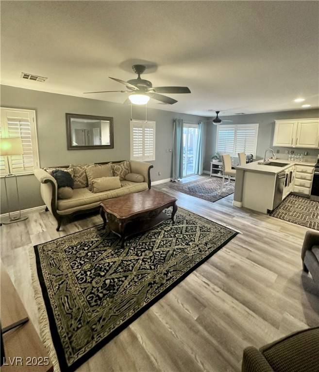 Las Vegas, NV 89183,1373 Hawaiian Hills AVE