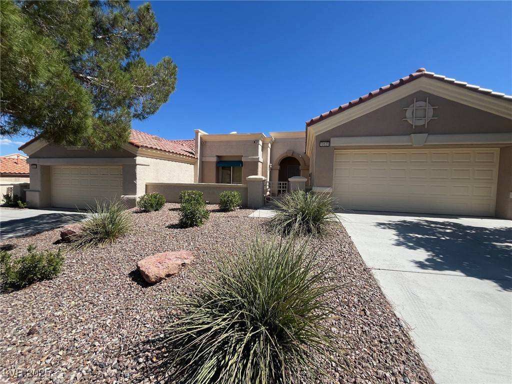 10525 Mission Lakes AVE, Las Vegas, NV 89134