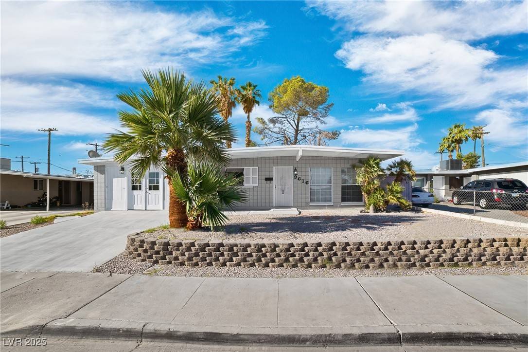Las Vegas, NV 89110,3616 Chevy Chase AVE