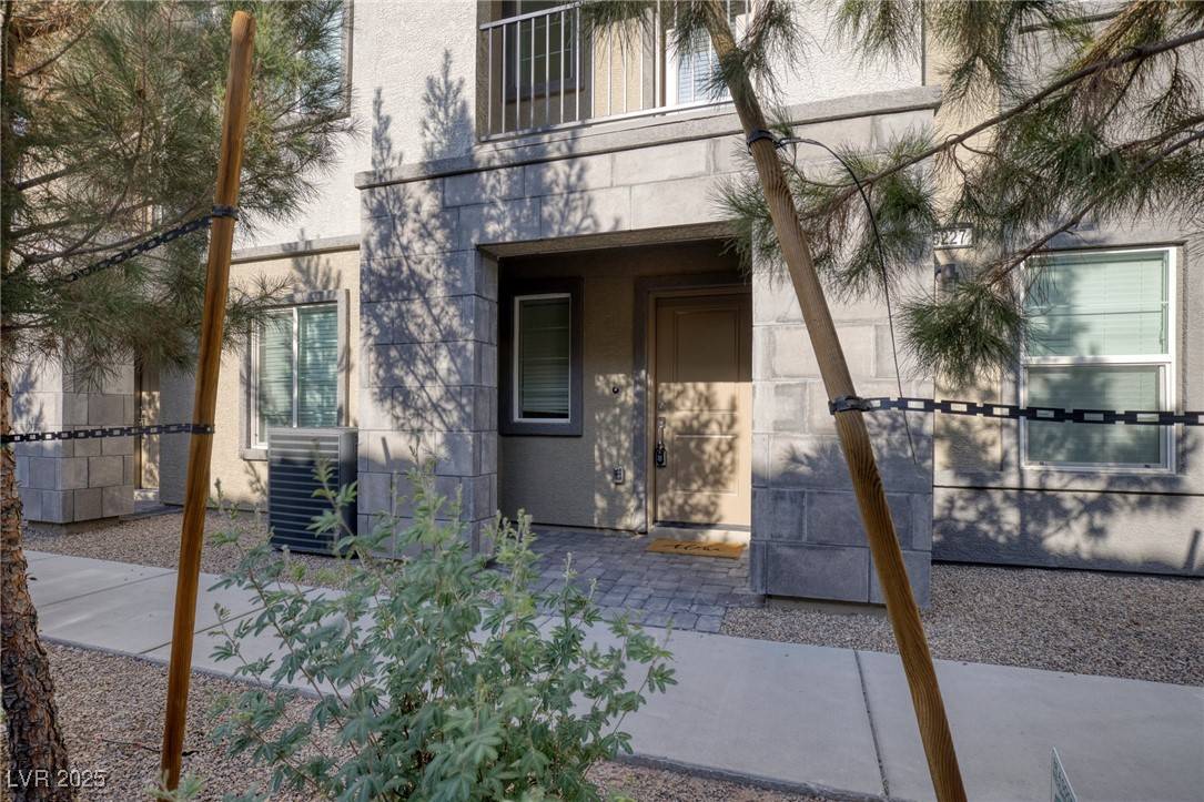 6227 Runestone ST, Las Vegas, NV 89113