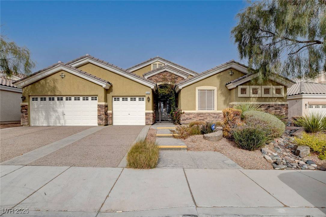 5648 Dorian Black AVE, Las Vegas, NV 89139