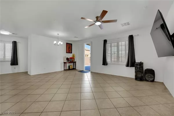 Las Vegas, NV 89122,6430 Jackrabbit Run AVE