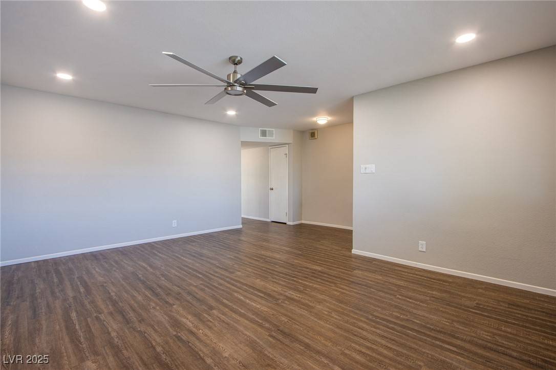 Las Vegas, NV 89120,4307 Lucas AVE
