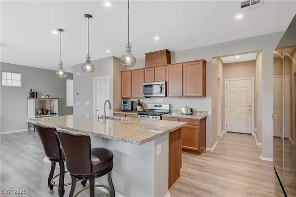 North Las Vegas, NV 89081,6322 Highledge ST