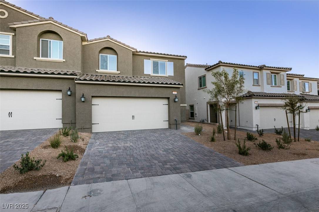 Henderson, NV 89012,301 Rain Quail WAY