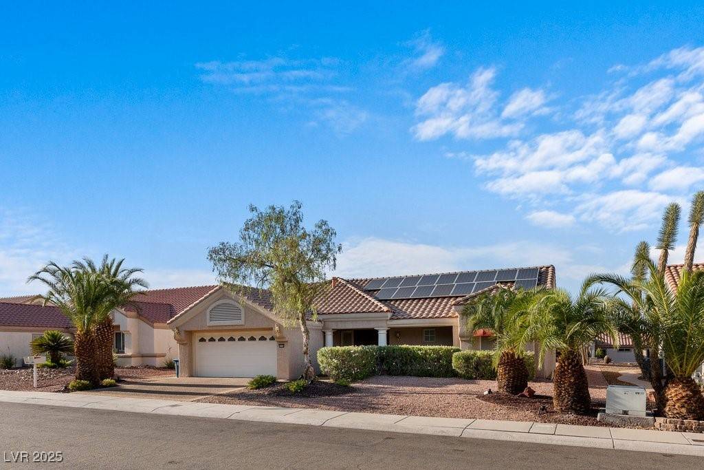 8528 Glenmount DR, Las Vegas, NV 89134