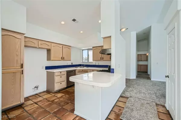 North Las Vegas, NV 89032,4616 Silversword AVE