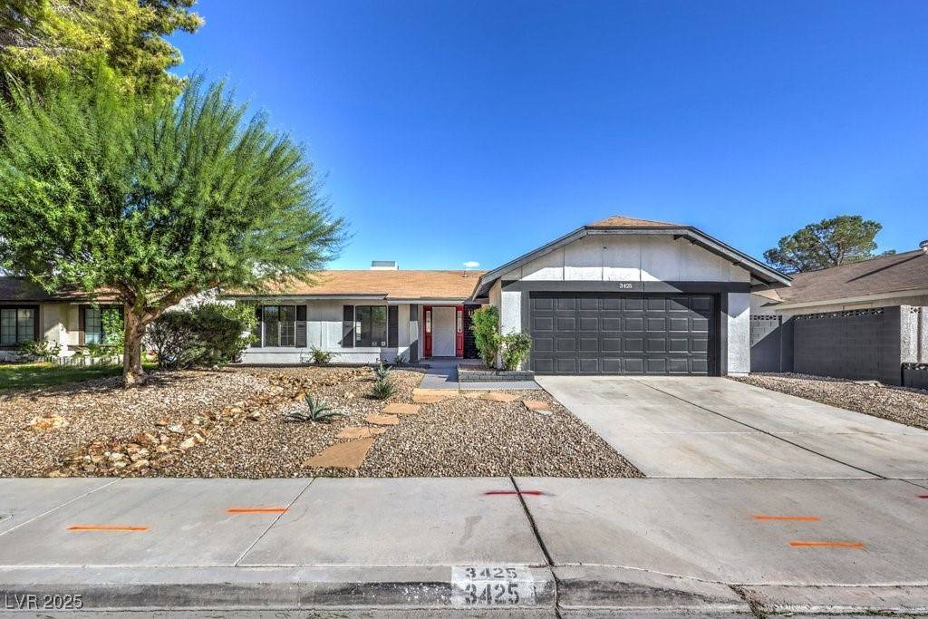 3425 Irv Marcus DR, Las Vegas, NV 89108