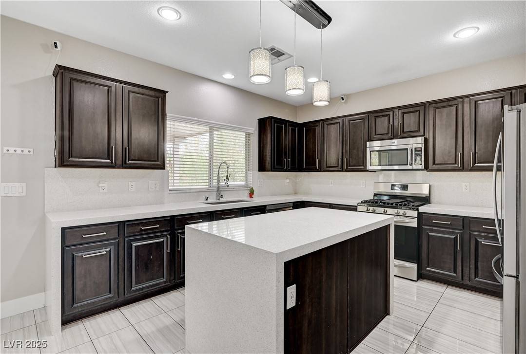 North Las Vegas, NV 89085,8104 Sapphire Sea ST