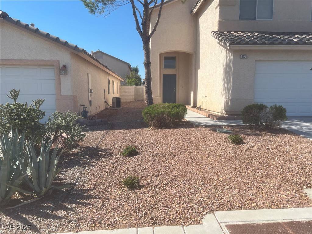 Las Vegas, NV 89143,9021 Iron Hitch AVE