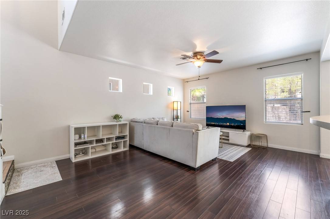 Las Vegas, NV 89166,9428 Melva Blue CT