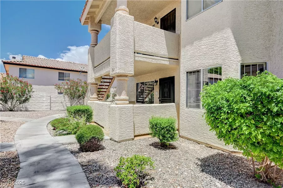 7952 Diamond Rock WAY #102, Las Vegas, NV 89128
