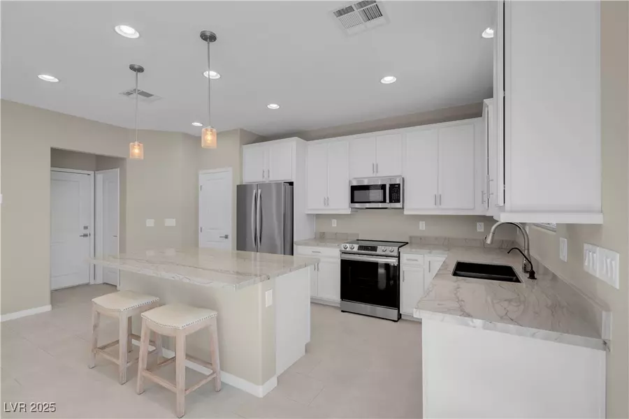 7104 Stockton Dunes ST, North Las Vegas, NV 89084