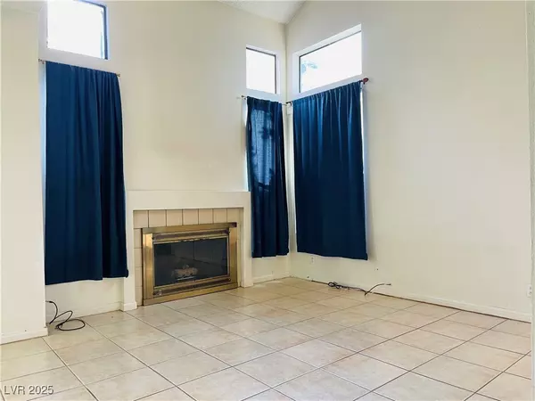 Las Vegas, NV 89146,3217 Opera DR